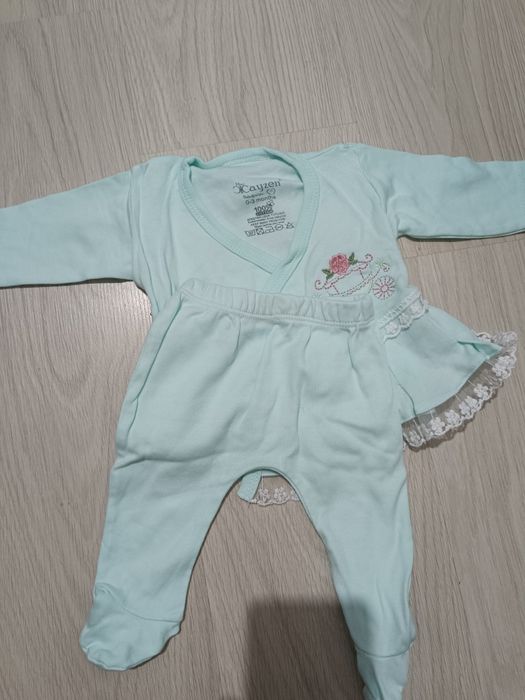 Set hăinuțe fetiță mărime 0-3 luni