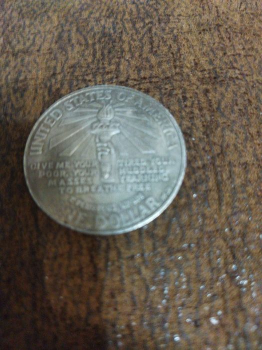 Монета смотри фото,биткоин