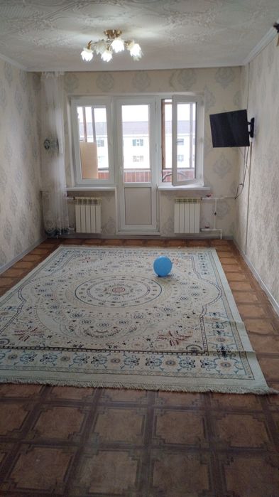 Тез Арада 2 болмелы Уй сатылады.