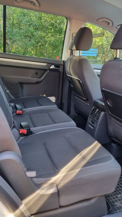 Vând Vw touran  1,6 tdi