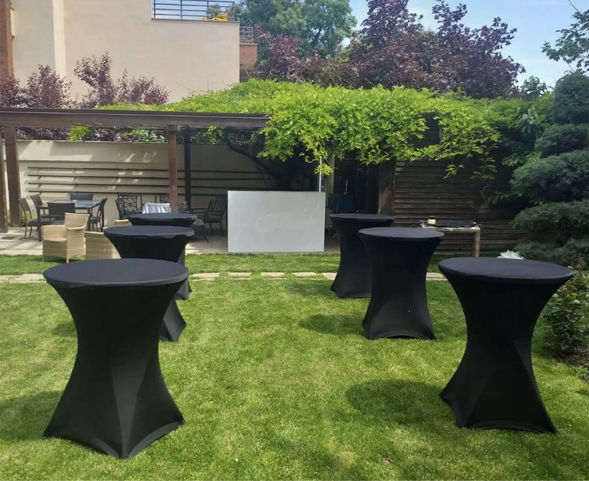 Mese cocktail albe/negre/led de inchiriat