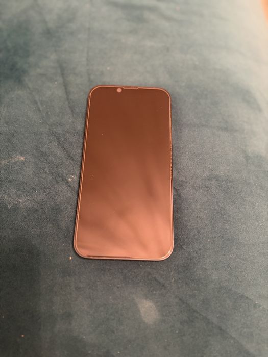 Vand iphone 13 128Gb ca nou
