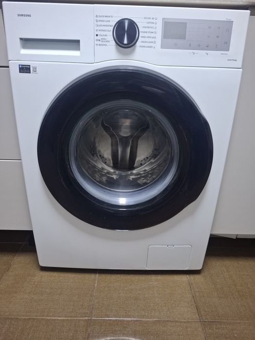 Vând mașina de spalat SAMSUNG