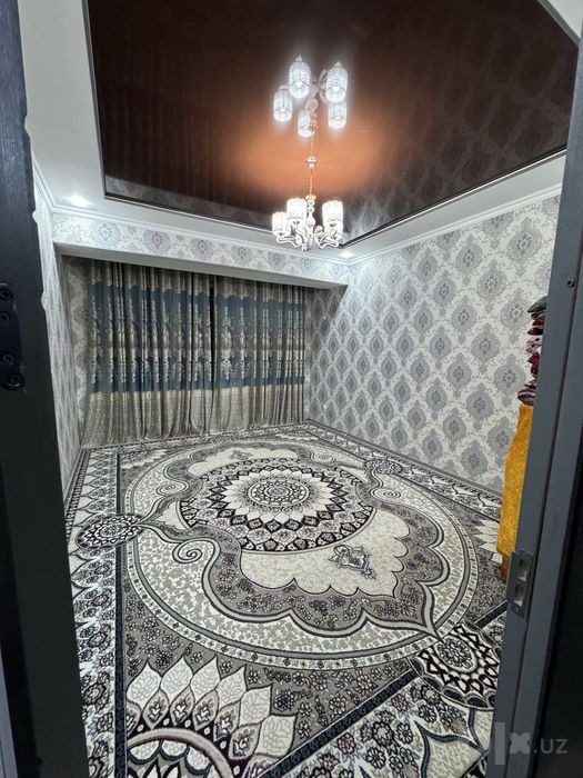 Buxoro shahar ijaraga uy 2 etaj 2 xonali oila yoki talaba qizlarga