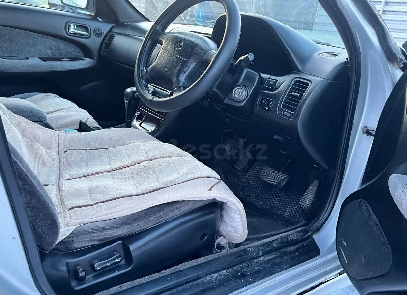 Продам хорошую машину