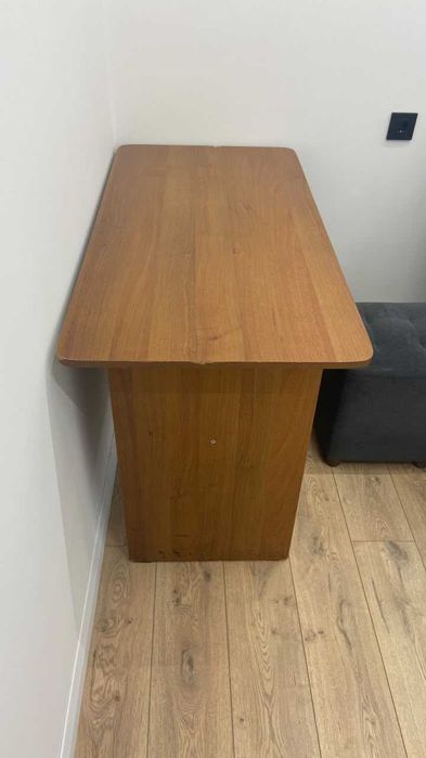 Письменный стол из ЛДСП 120×60×81 см