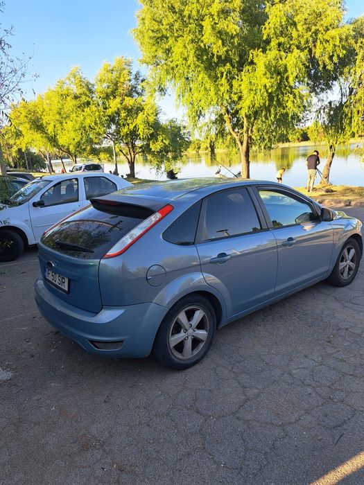 Ford focus  anul 2009 pentru piese