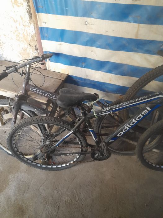 Продаётся стиральная машинка LG 5кг ещё есть 2шт велосипеда