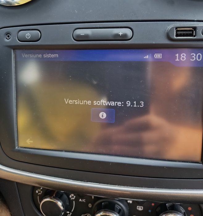 Navigatie auto Dacia Logan 2 + rama