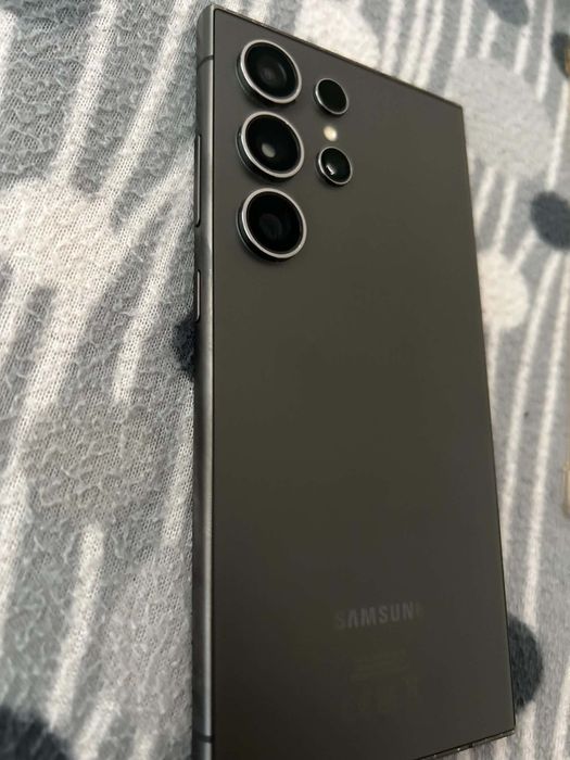 Samsung galaxy s24 ultra  12/256 GB