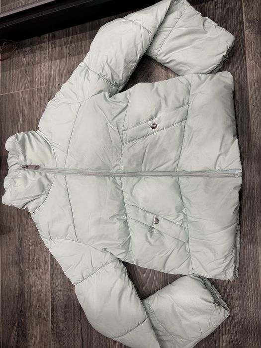 Geaca pufoasa de vanzare