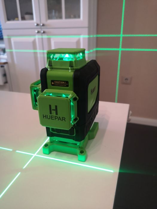 4D Лазерен нивелир Huepar 904DG+ПРИЕМНИК