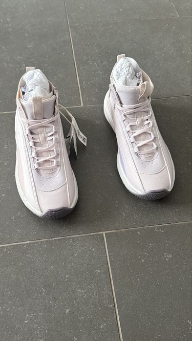 Ghete  Noi Zara marime 38.