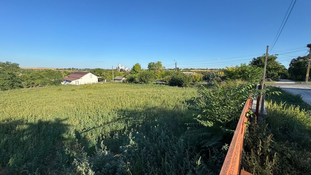 Teren intravilan la șosea