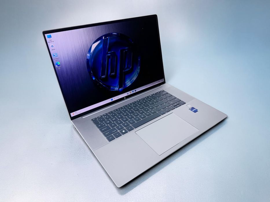 Лаптоп HP ZBook Studio 16 G9 16" WUXGA Intel Core i9-12900H 32GB RAM 1TB SSD NVIDIA RTX A2000 8GB