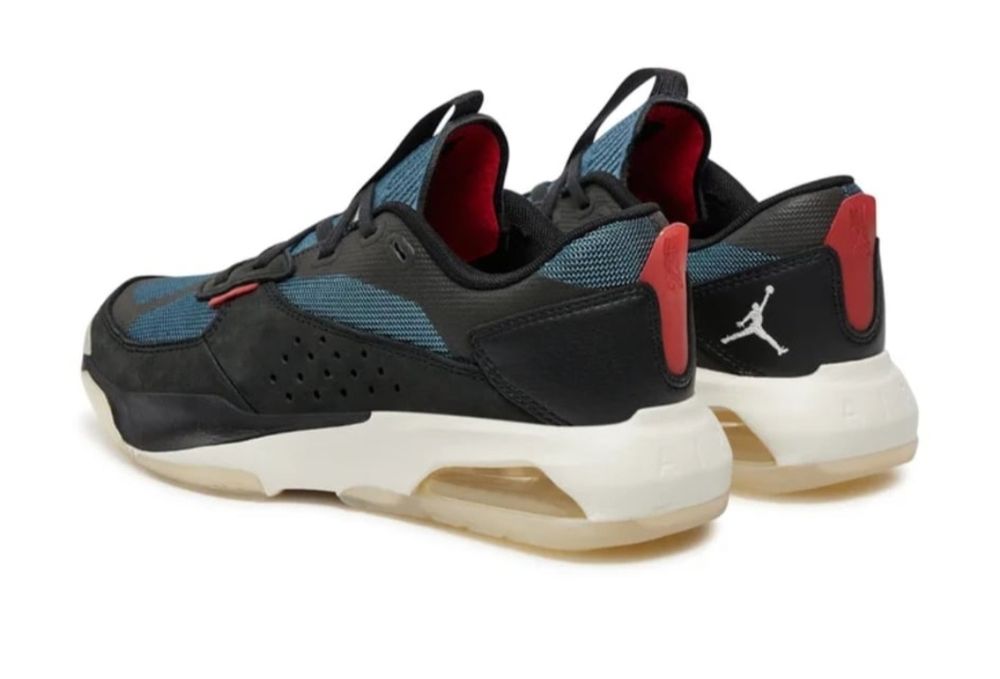 Оригинални нови маратонки Nike Jordan