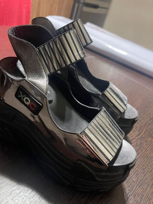 Босоножки летние