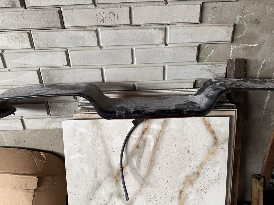 Продам спойлер subaru