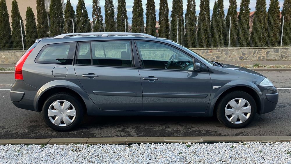 Renault Megane 2 ! 1.4 Benzina , 98 Cp !