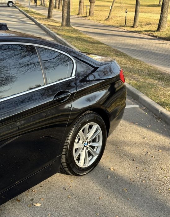 Бмв Ф10  Bmw f10