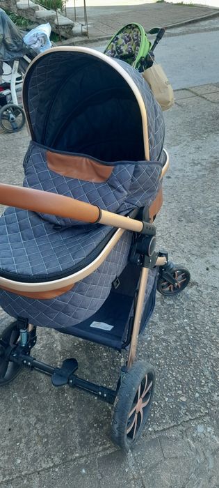 Бебешка количка Moni Alma