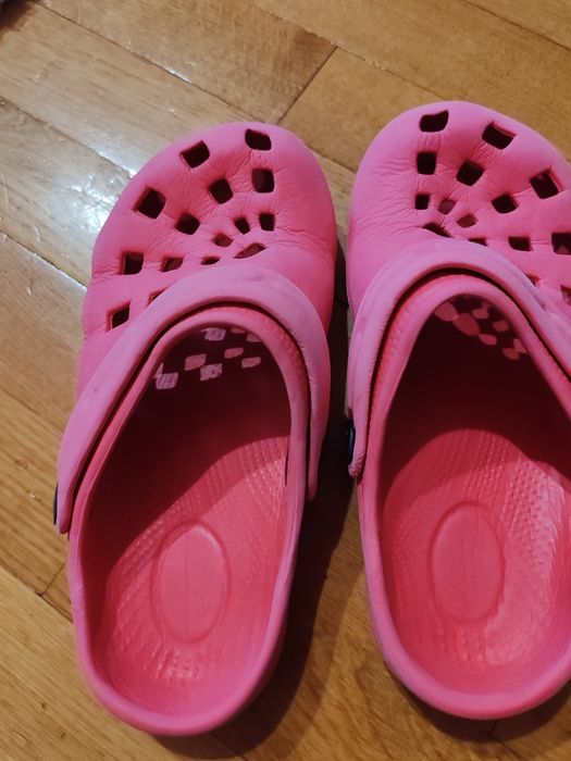 Șlapi de casa croos