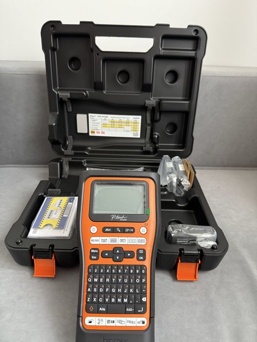 Brother PT-E560BTVP Etichetator Industrial Pro + Factură