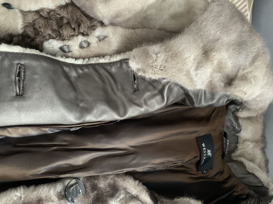 Женская мутоновая шуба