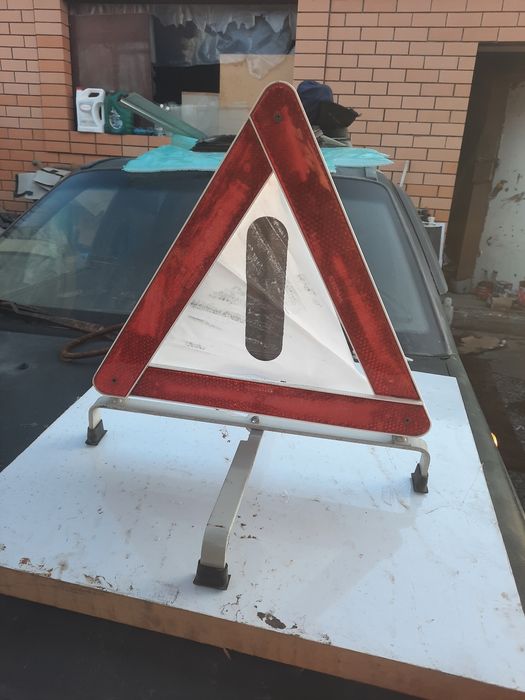 Продам дорожный знак