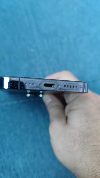 Продам Apple iPhone 14 pro 256gb