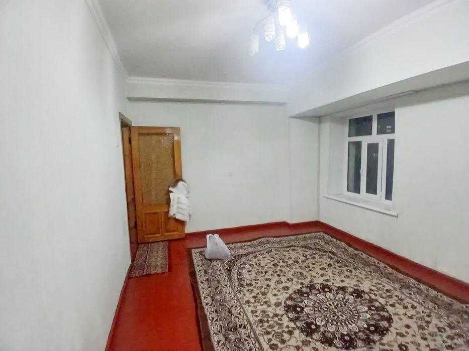 2-комнатная, 3 этаж, Феруза