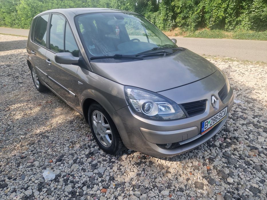 RENAULT Scenic 2010 — imagine 3