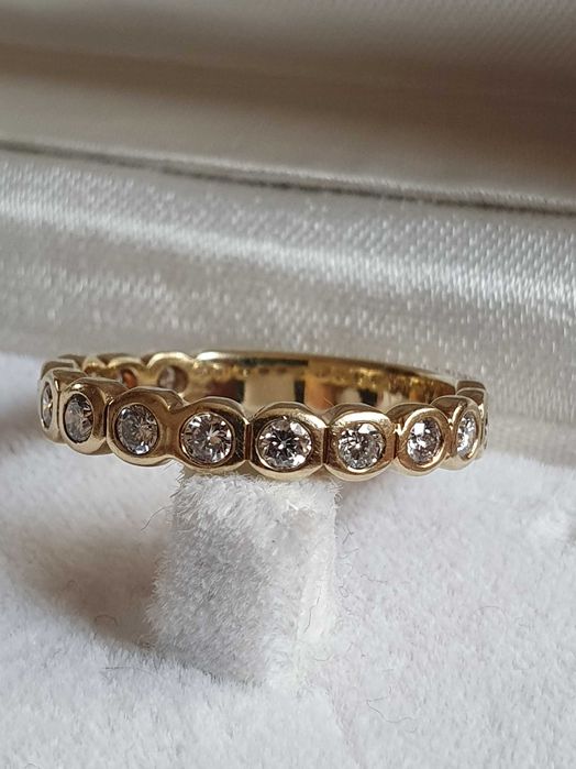 Eleganta Eternity Memory cu diamante naturale 0,65ct