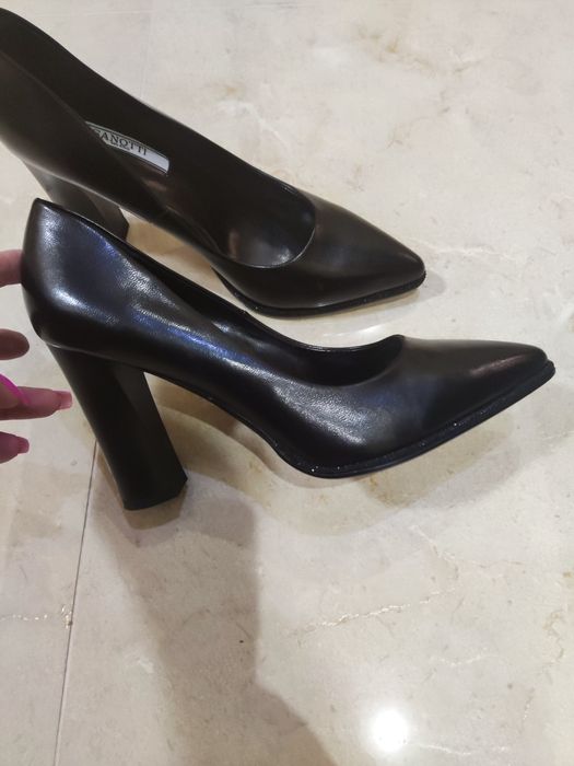 Туфли женские черные,