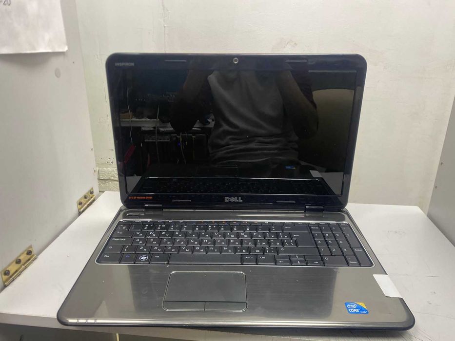 Dell P10F001 Windows 10