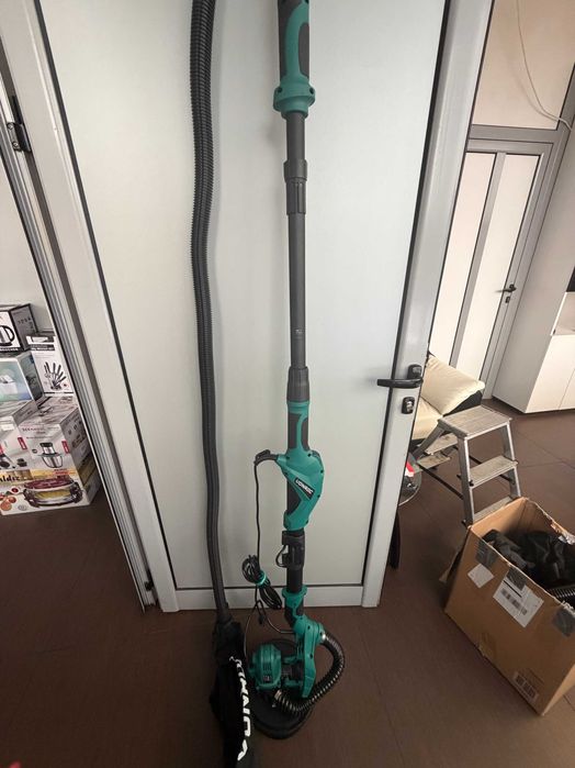 Шлайфмашина за стени и тавани 550-1900 об./мин 225