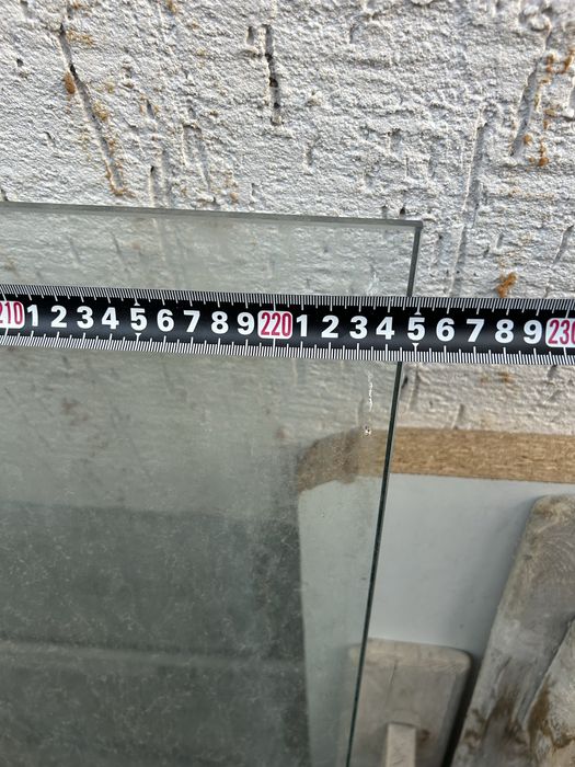 Стеклянный дверь