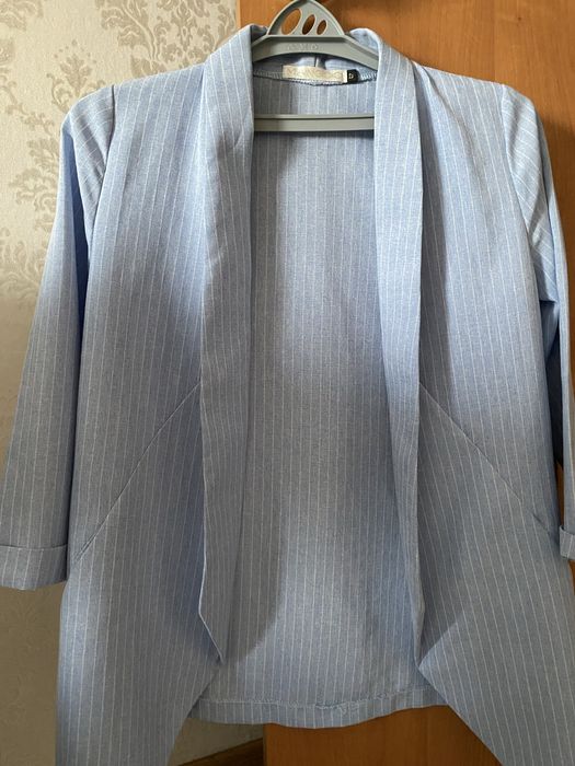 Брючный костюм женский