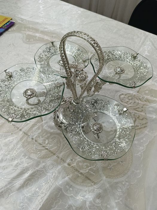 Продоётся сухофруктовница