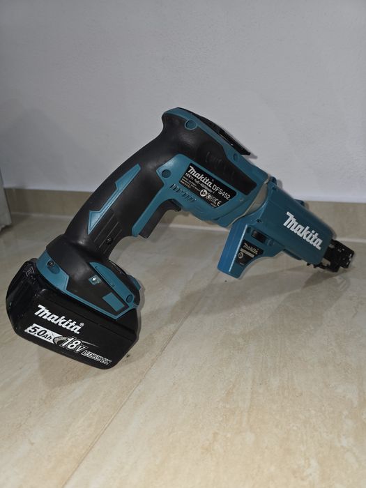 Masina de înșurubat autofiletanta Pentru rigips Makita DFS 452