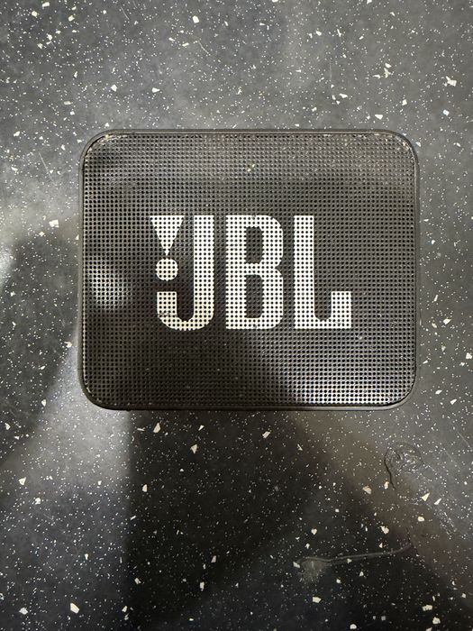 Портативная Bluetooth-колонка JBL