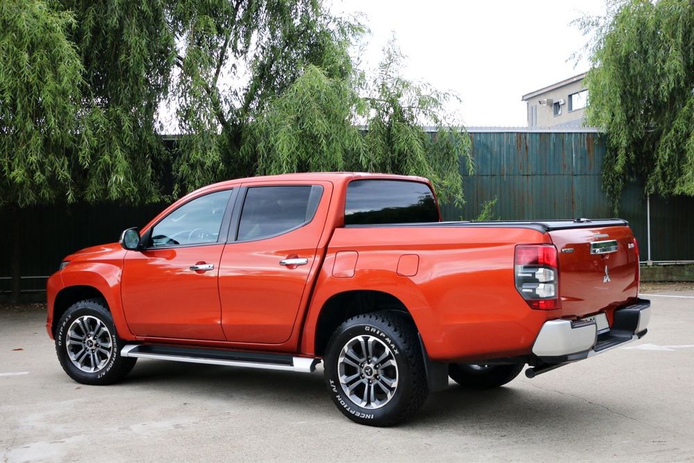 Mitsubishi L200 4x4 2021 Full orange
