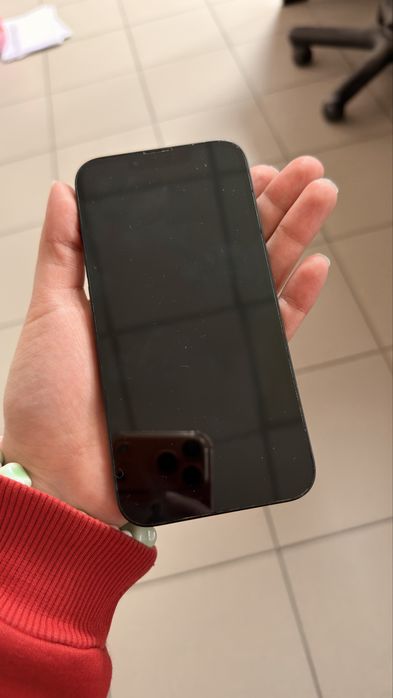 Продаю iphone 13 128gb