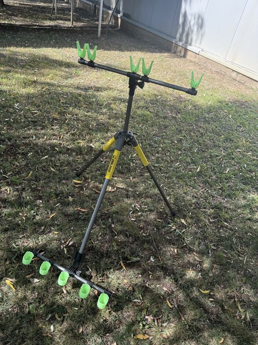 Rodpod Invincibile RIVER Tripod pentru pescuit pe rau pentru 5 lansete