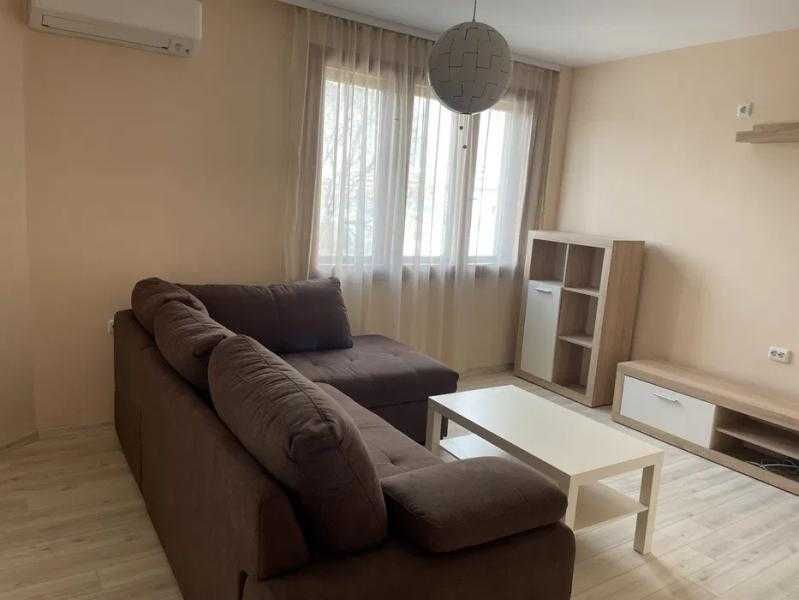 Чисто нов тристаен апартамент в СУПЕР центъра на гр. Бургас