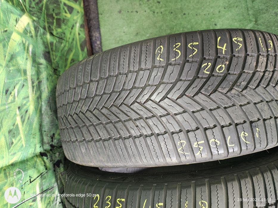 235 45 r19 Bridgestone All season