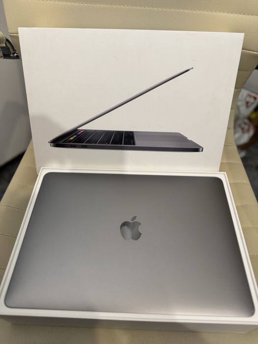 Laptop Apple MacBook Pro 2018 13 inch Touchbar