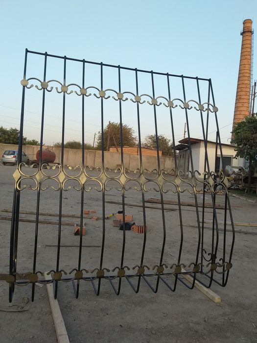 РЕШЕТКИ на окна.Простые или ажурные РЕШЕТКИ.Металлическая Ограждения.