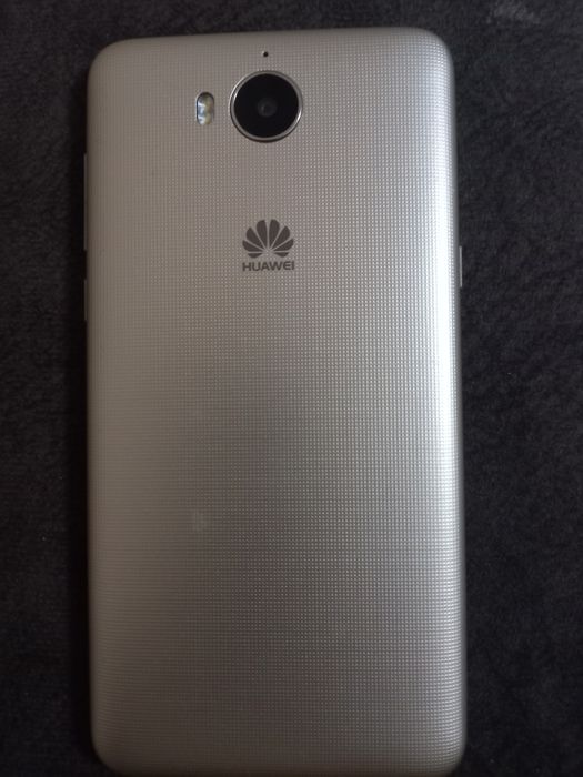 Телефон Huawei продам