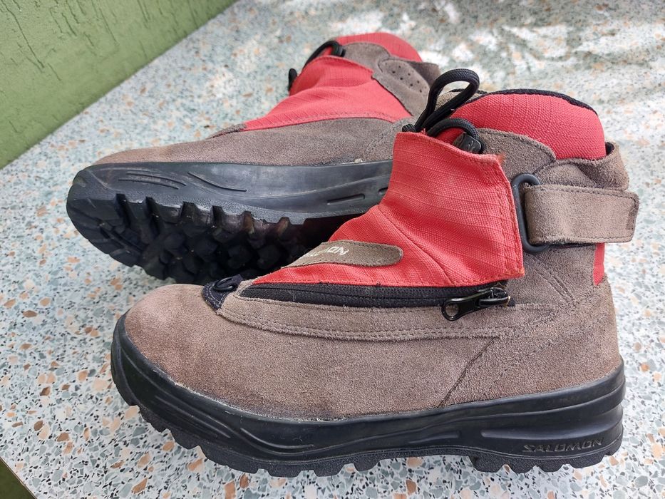 Треккинговые ботинки